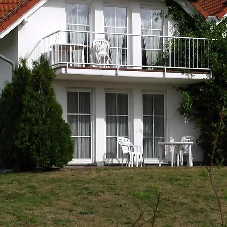 Apartment Ferienapartment Ruegen, In Neddesitz Mit Terrasse Sagard