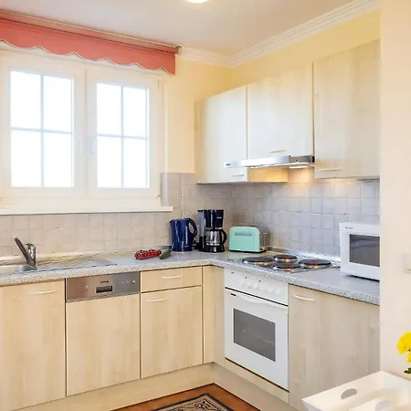 Ferienapartment Ruegen, In Neddesitz Mit Terrasse Sagard