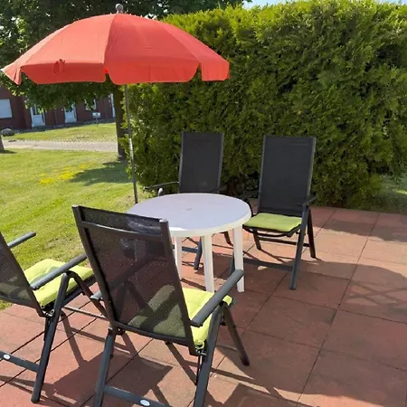 Apartment Ferienapartment Ruegen, In Neddesitz Mit Terrasse